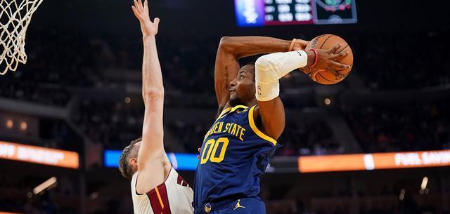 硬生生因为 硬生生因为