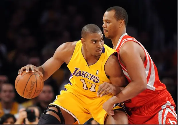 受到了诸多, 海耶斯是一 受到了诸多, 海耶斯是一