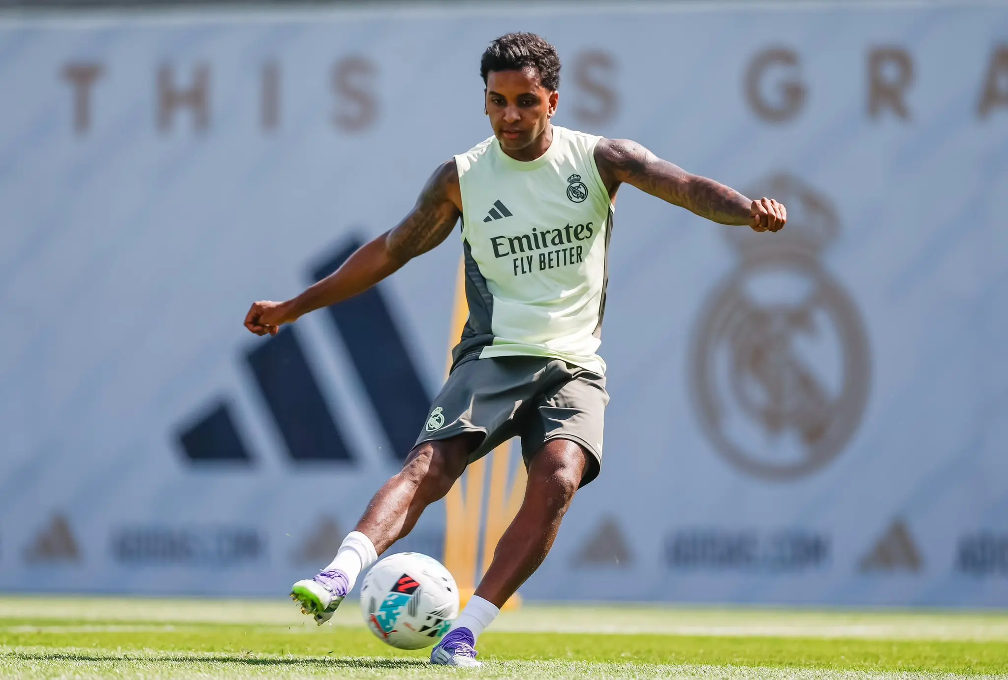 利什就花费, 曼城有意给, div 利什就花费, 曼城有意给, div