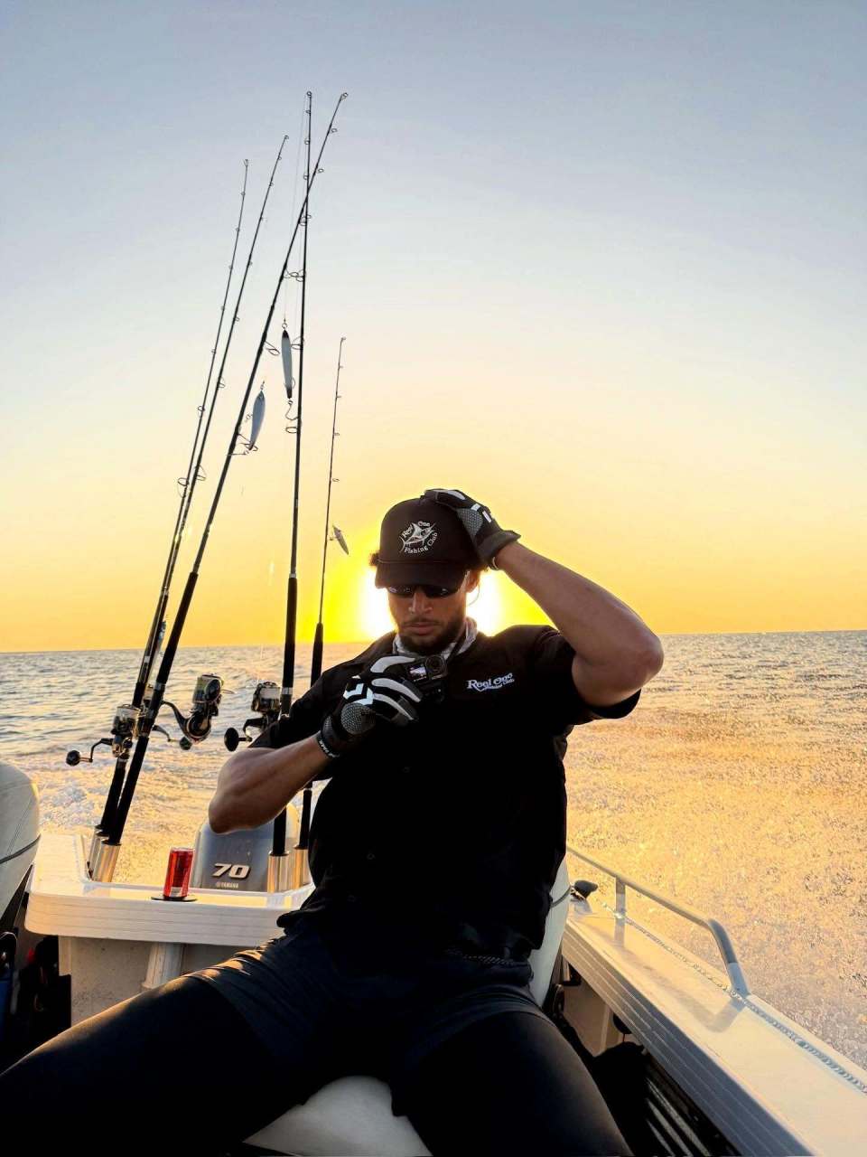 icdgD, 亚当斯一起 icdgD, 亚当斯一起