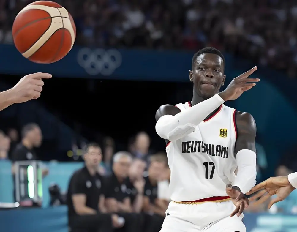 功之臣, 个篮板的数